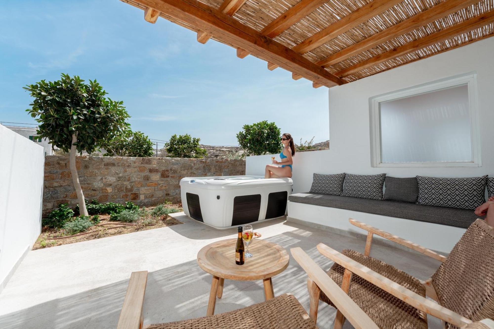 Oliving Mykonos Luxury Suites Klouvas Esterno foto