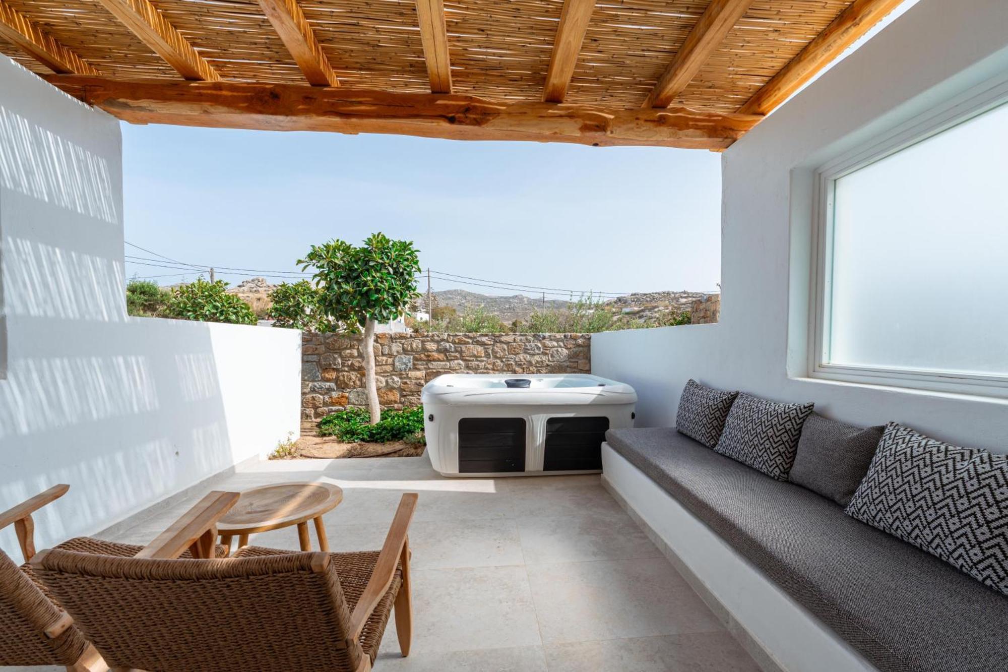 Oliving Mykonos Luxury Suites Klouvas Esterno foto